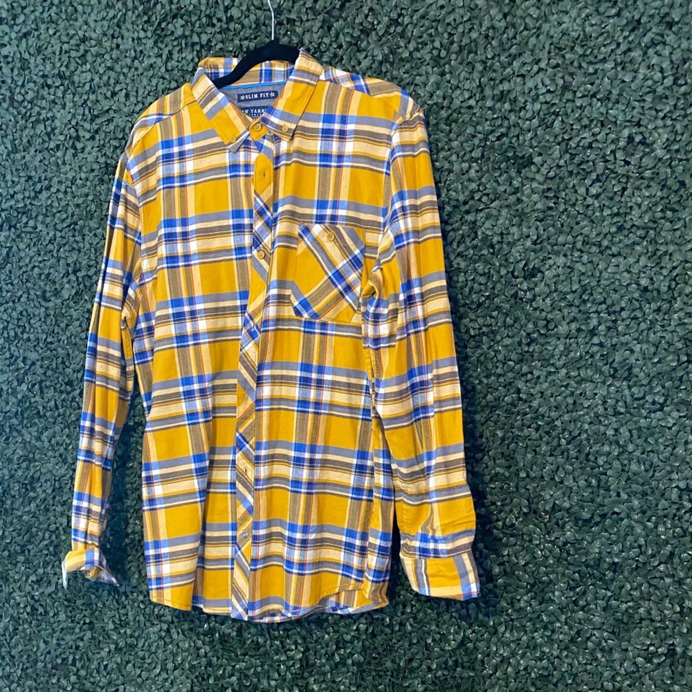 Really nice men’s long sleeve